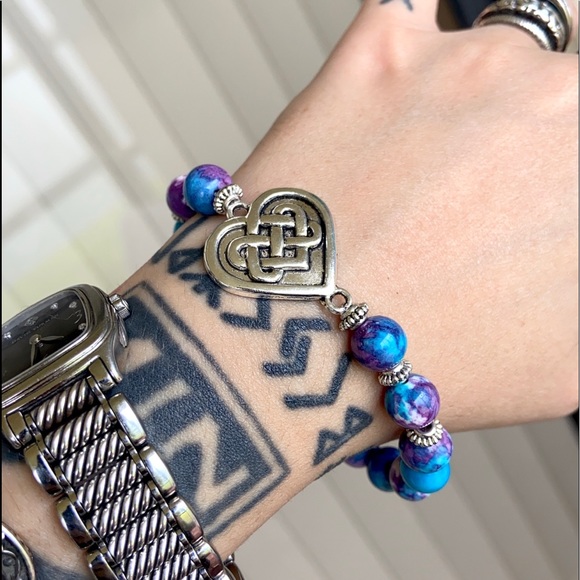 Celtic heart bracelet . Celtic knot snow purple jasper bead bracelet - Picture 9 of 15
